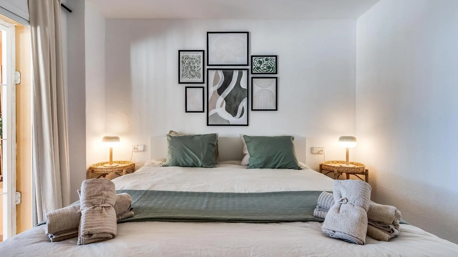 Apartment Heerlijk Appartement Met Uitzicht Op Zee Sitio de Calahonda Spain